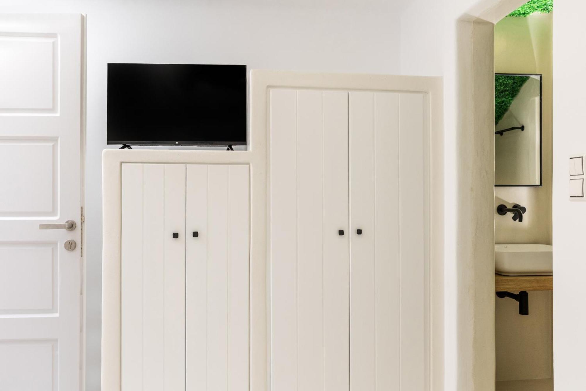 Naxos Downtown Apartments & Suites Naxos City 객실 사진